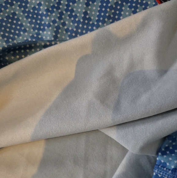 NWT Nike Pro Fleece Lined Blue Top Size Medium - Picture 5 of 5